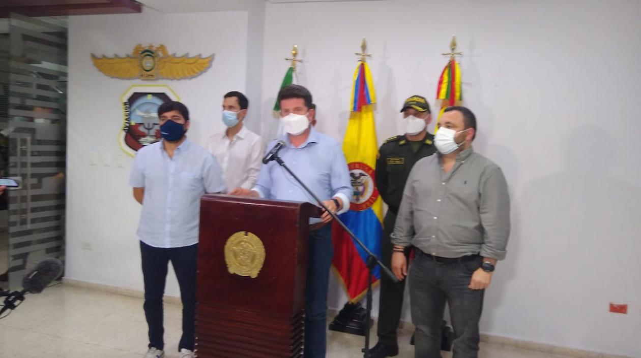 El Ministro Diego Molano, el Alcalde Jaime Pumarejo y el Secretario del Interior del Atlántico, Yesid Turbay.