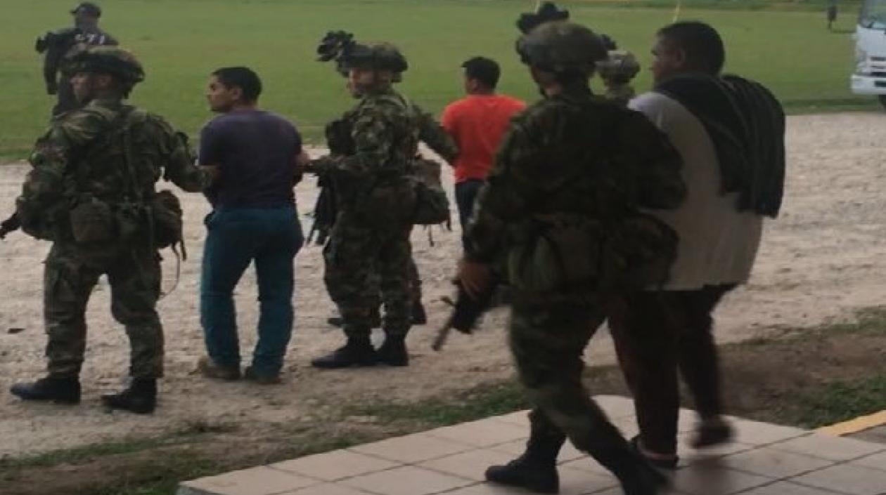 Capturan 11 guerrilleros en Apure.