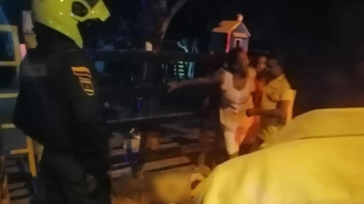 La víctima falleció en el mismo lugar de los hechos. 