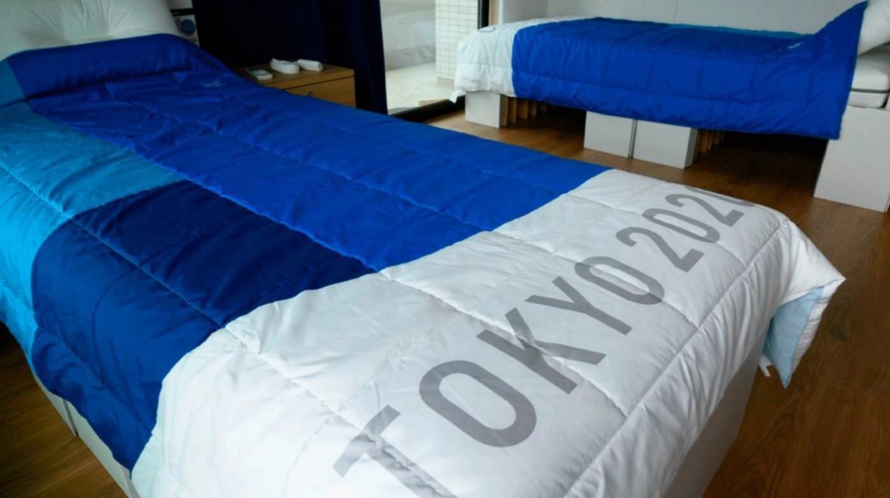 Camas instaladas en los dormitorios de la Villa Olímpica. 