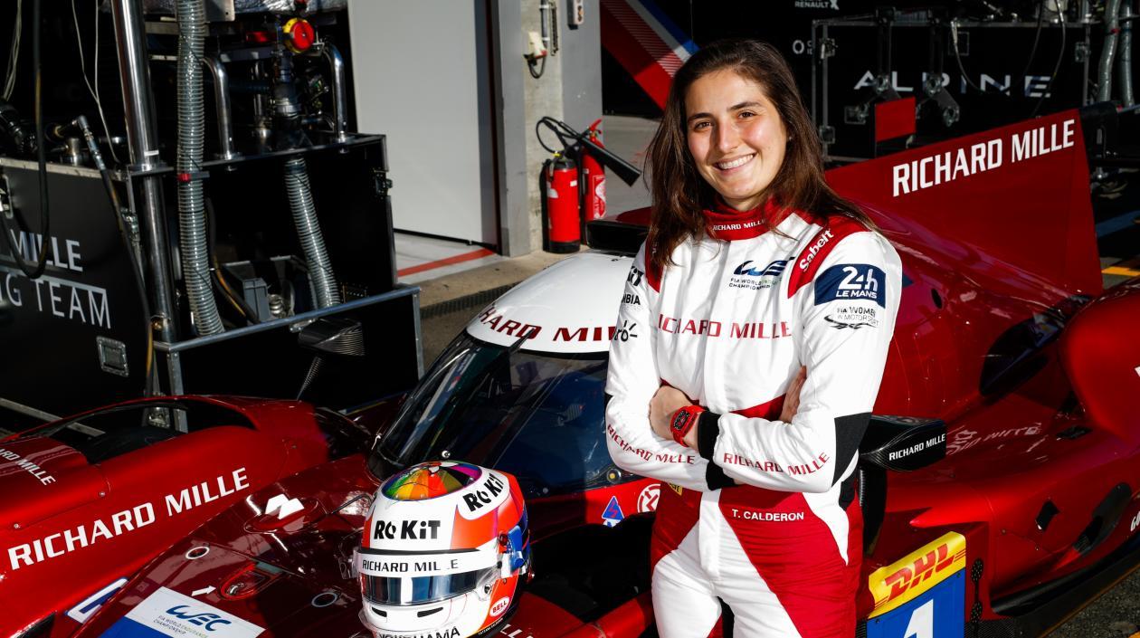 Tatiana Calderón, piloto colombiana. 