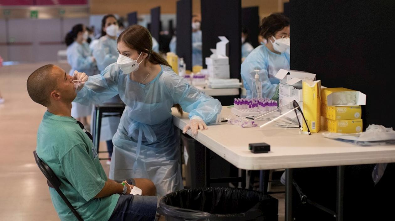 La Fiscalía apoya implantar el toque de queda en 161 municipios catalanes. 