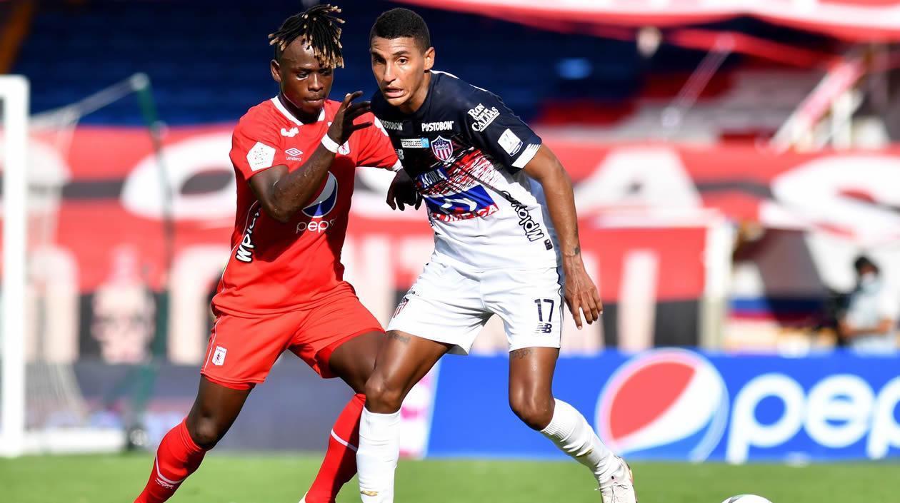 Gabriel Fuentes, su expulsión fue clave para la derrota juniorista.