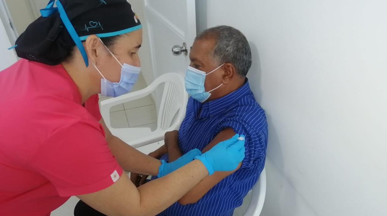 La vacunación contra el Covid-19 sigue en todo el departamento del Atlántico.