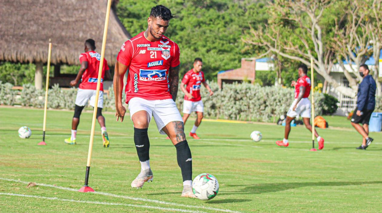 Jefferson Gómez jugó un partido de liga y se lesionó. 