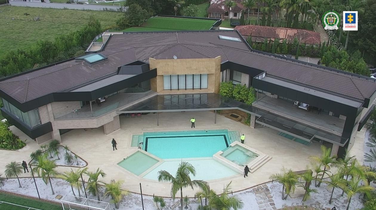 Viviendas de lujo en extinción de dominio. 