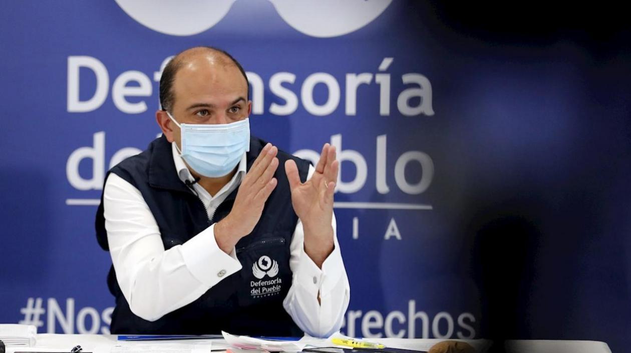 El Defensor del Pueblo, Carlos Camargo.