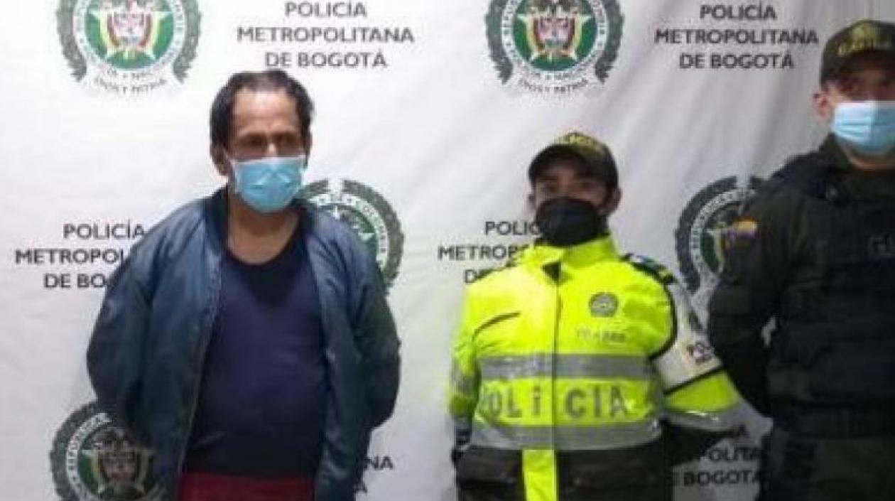 Nilson Díaz, pareja Carolina Galván.