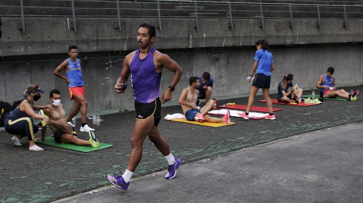 Marchistas de Colombia durante la primera práctica. 