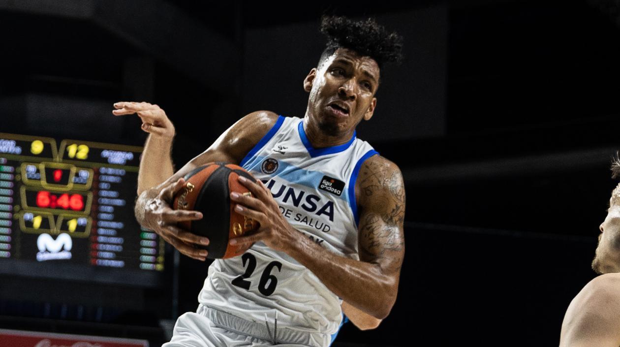 Jaime Echenique, basquetbolista barranquillero. 