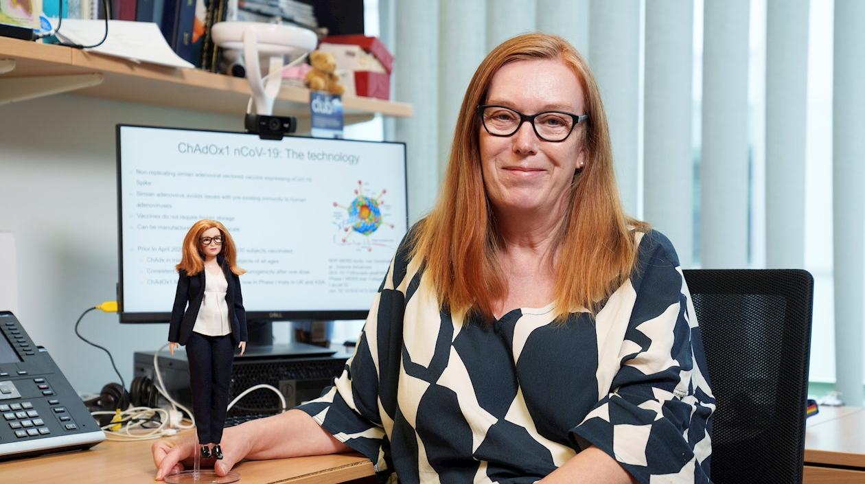 Sarah Gilbert, científica.