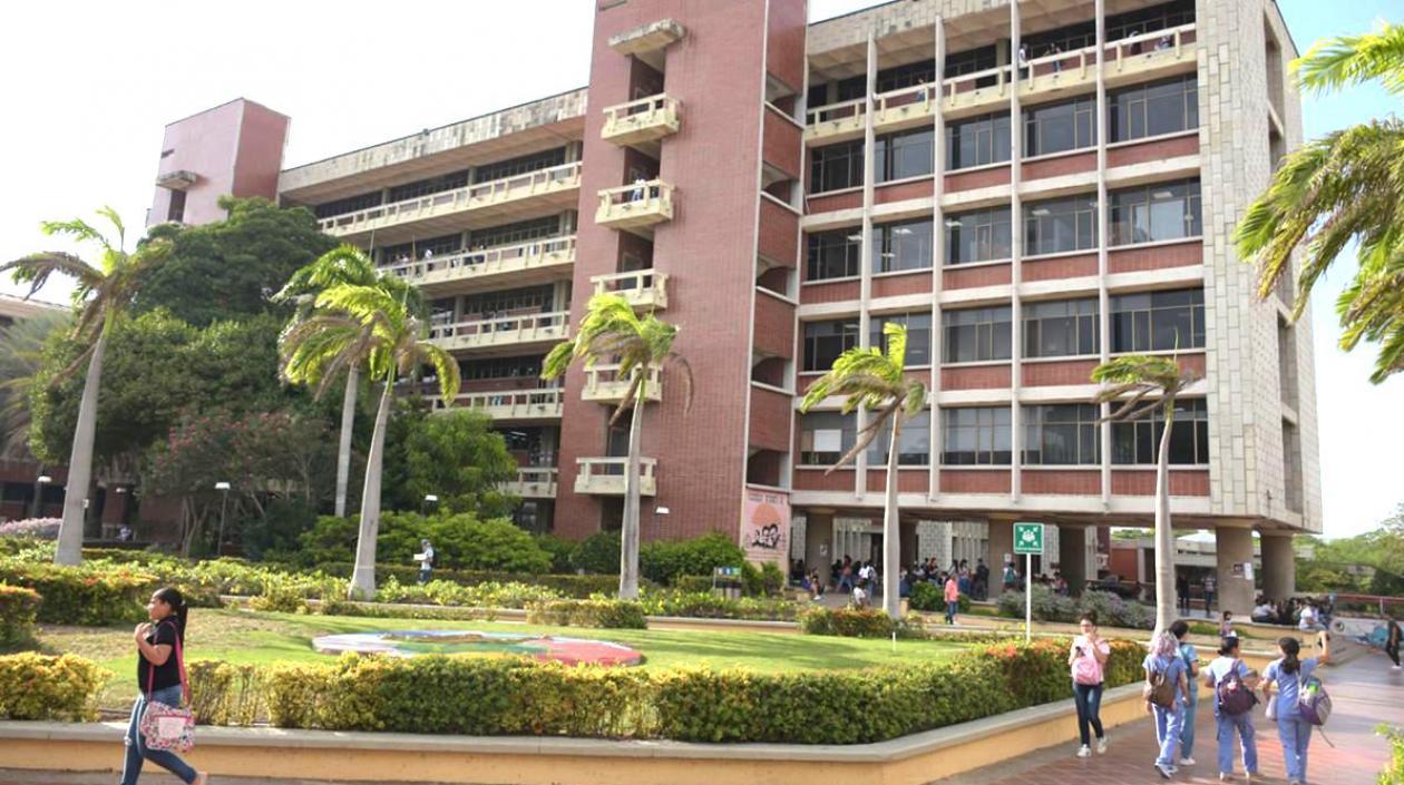 Los docentes piden a las directivas de Uniatlántico cumplir con las obligaciones laborales.