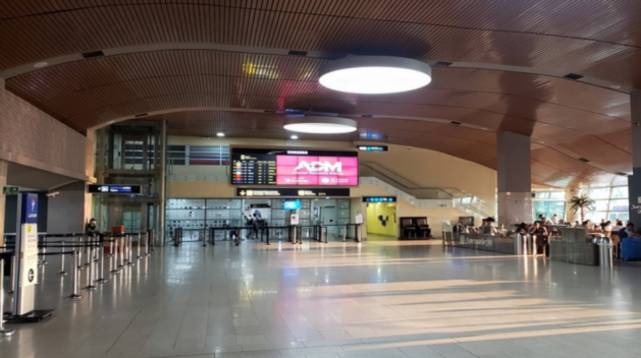 Aspecto del aeropuerto de Cartagena. 