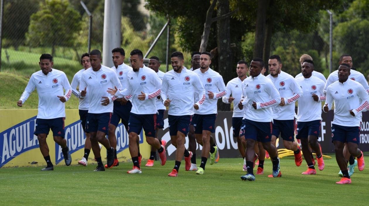 Jugadores de la Selección Colombia durante la jornada de entrenamientos. 