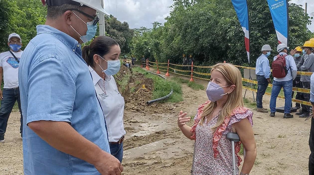 La Gobernadora Elsa Noguera y el Alcalde Roberto Celedón en el inicio de las obras.
