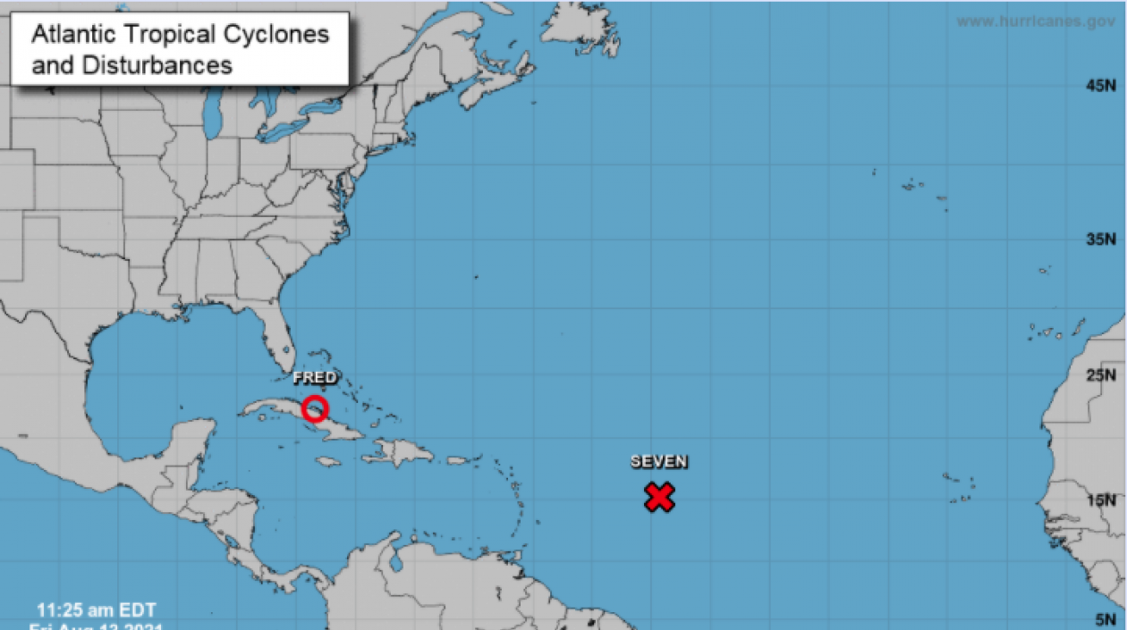 Así avanza 'Fred' en el Atlántico.