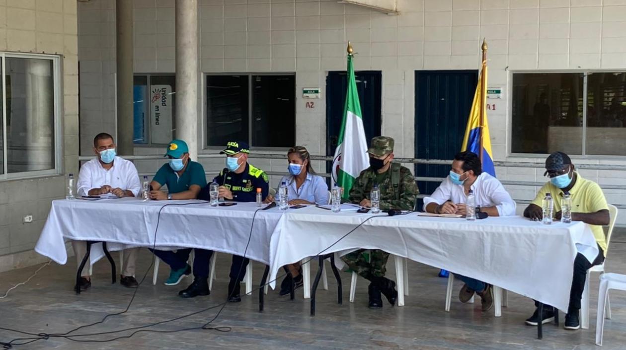 Mesa del Foro en Santo Tomás.