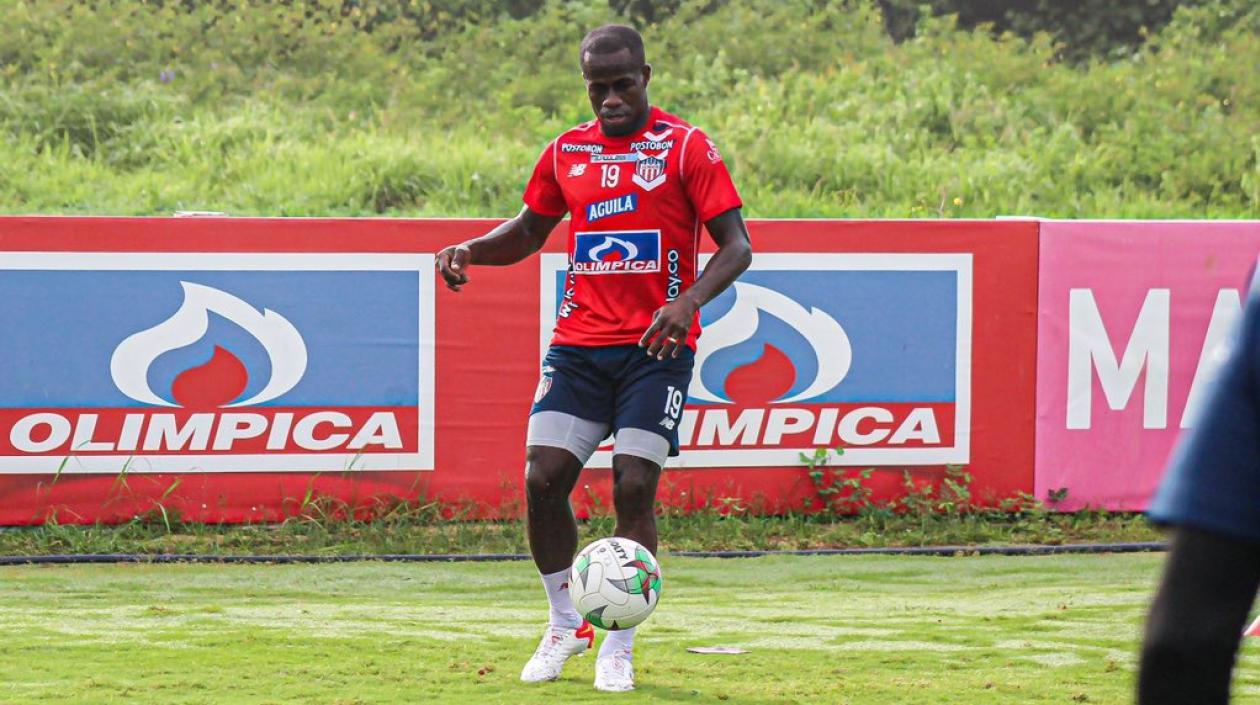 Carmelo Valencia comandará el ataque de Junior. 