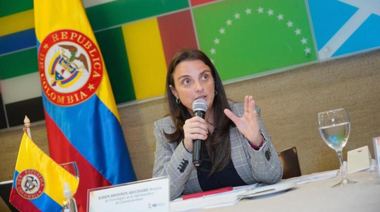La Ministra de las TIC, Karen Abudinen.
