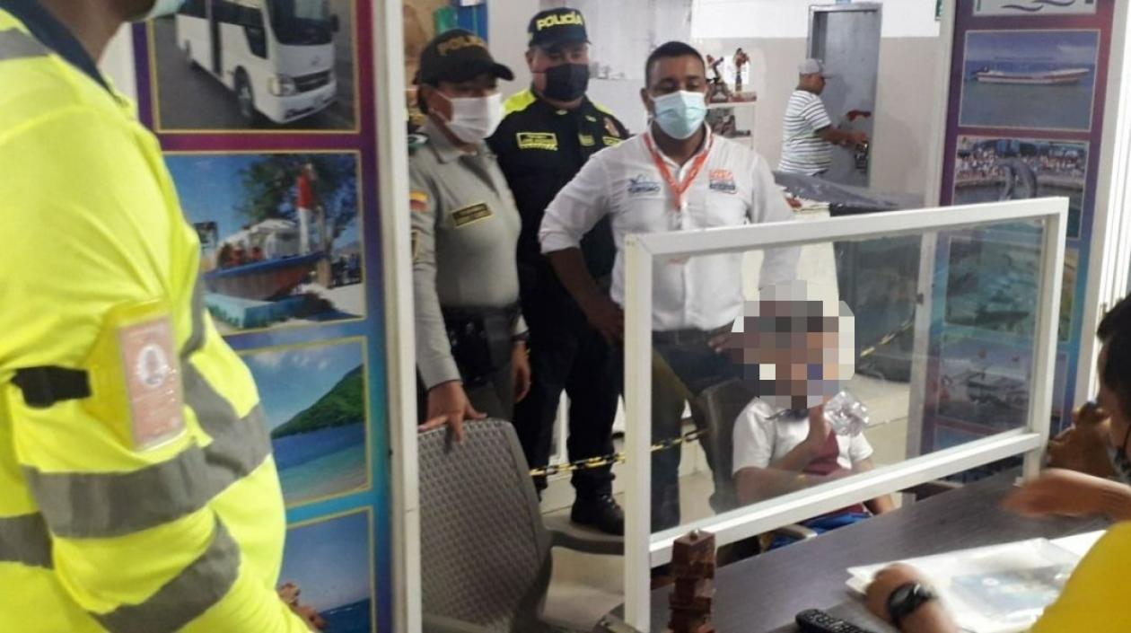 Operativo en la agencia.