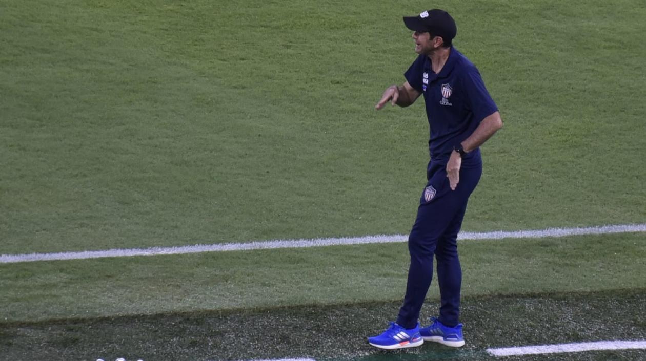 Arturo Reyes, técnico de Junior. 