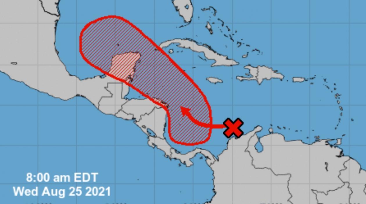 La onda tropical se localiza justo al frente de la costa caribe colombiana. 