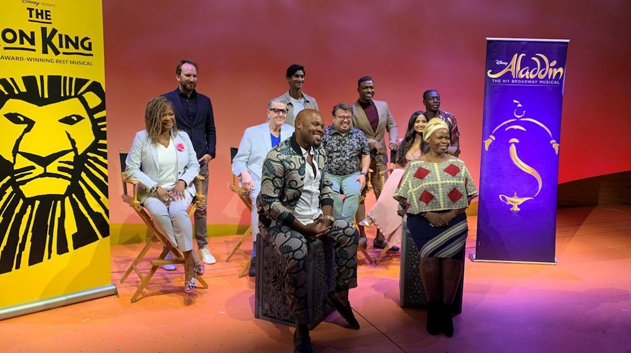 Los integrantes del elenco de "El Rey León" y de "Aladín".