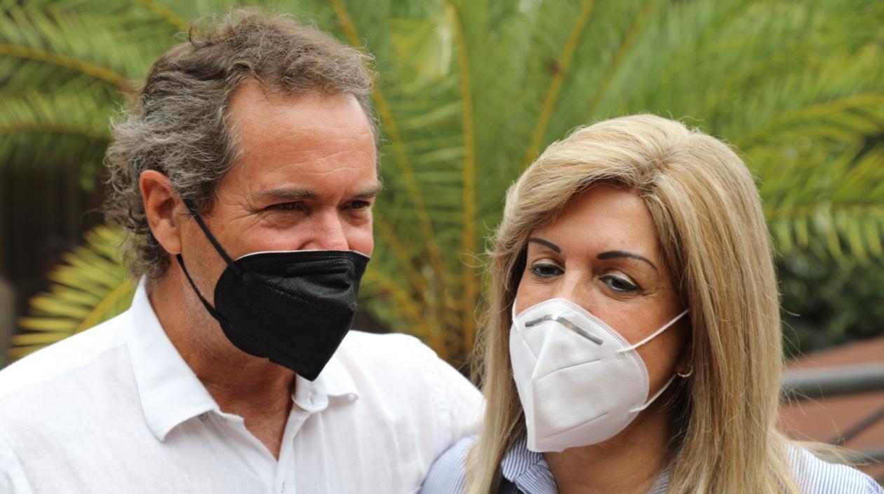 Neven Illic, presidente de la Panam Sports, y Clara Luz Roldán, gobernadora del Valle. 