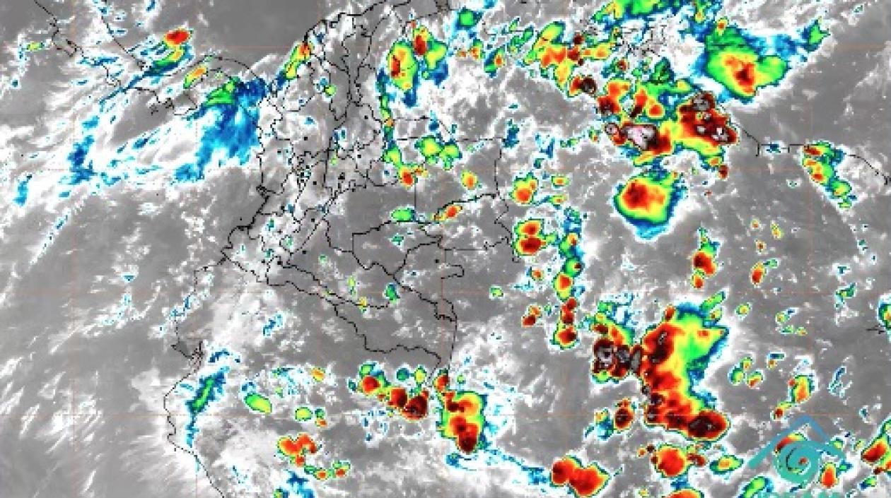 Tránsito de la onda tropical No. 40.