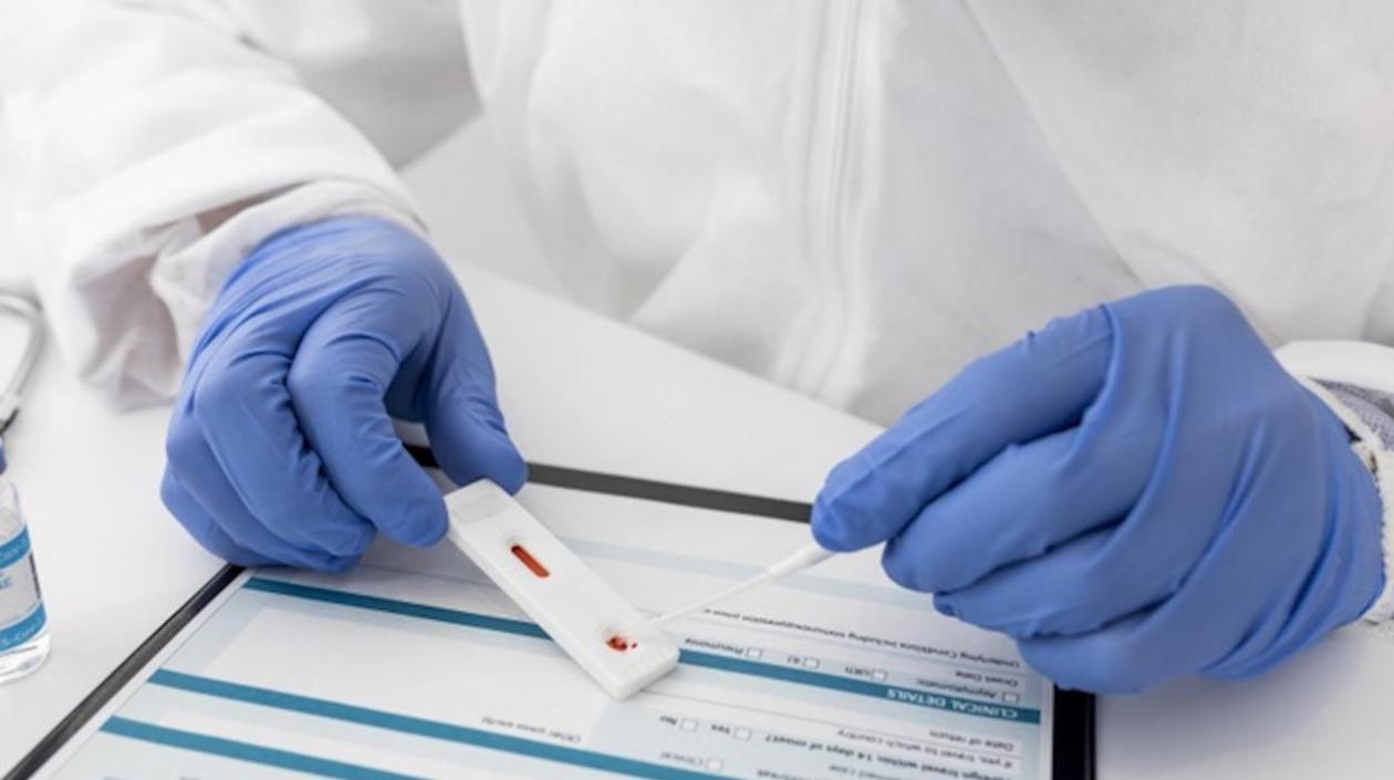 Laboratorios procesaron 49.243 pruebas para detectar el coronavirus en Colombia.