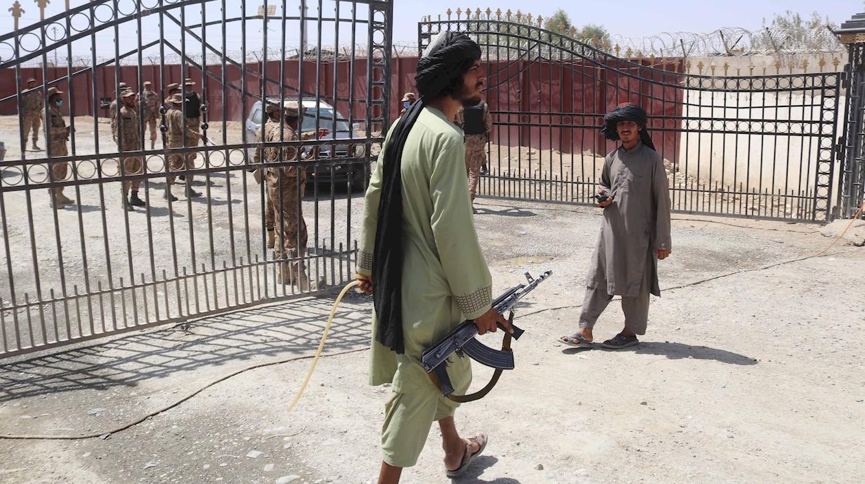 Talibanes armados en Kabul.