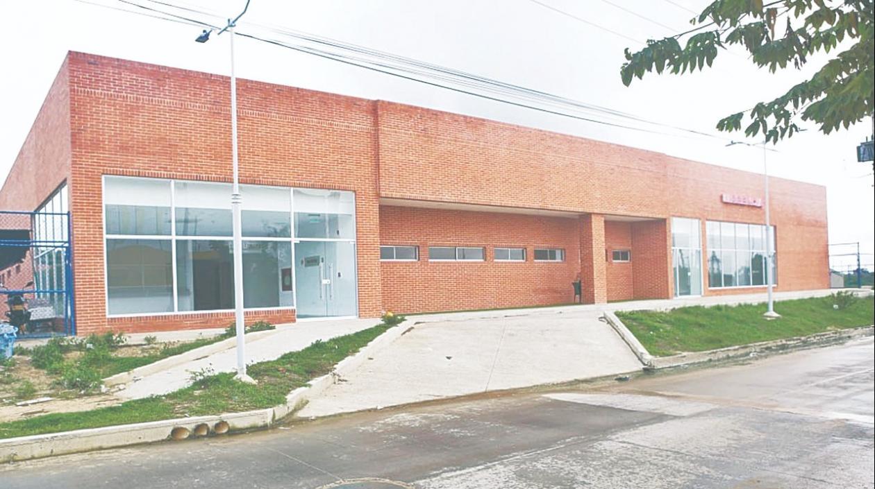 Hospital La Central, a donde fue llevada en primera instancia la mujer herida. 