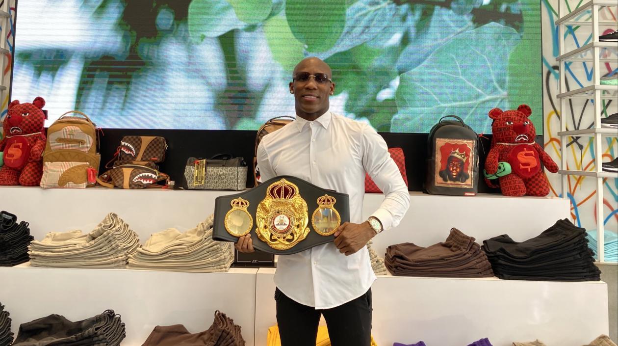 Yordanis Ugás, boxeador cubano. 