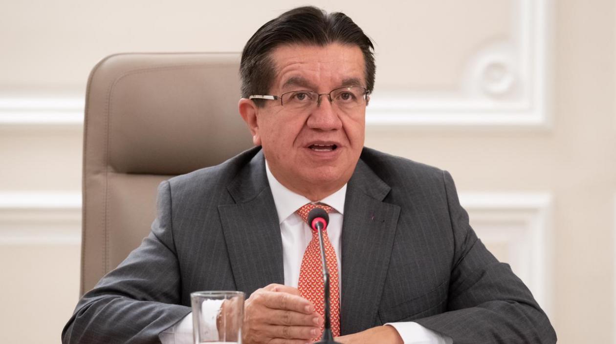 El Ministro de Salud, Fernando Ruiz.