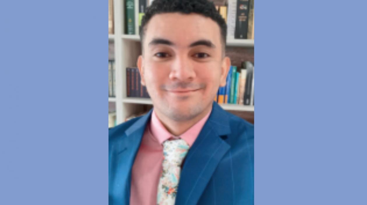 William Primera Nader, barranquillero, doctor en Filosofía.