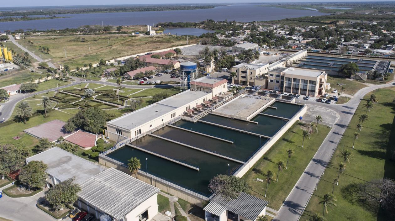 No han sido solucionados los inconvenientes por la coloración del agua en Barranquilla.