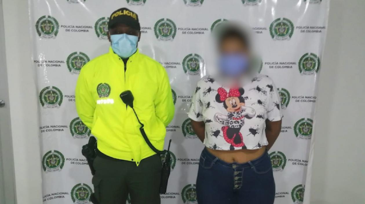 La mujer capturada por maltrato a menores de edad bajo su cuidado.