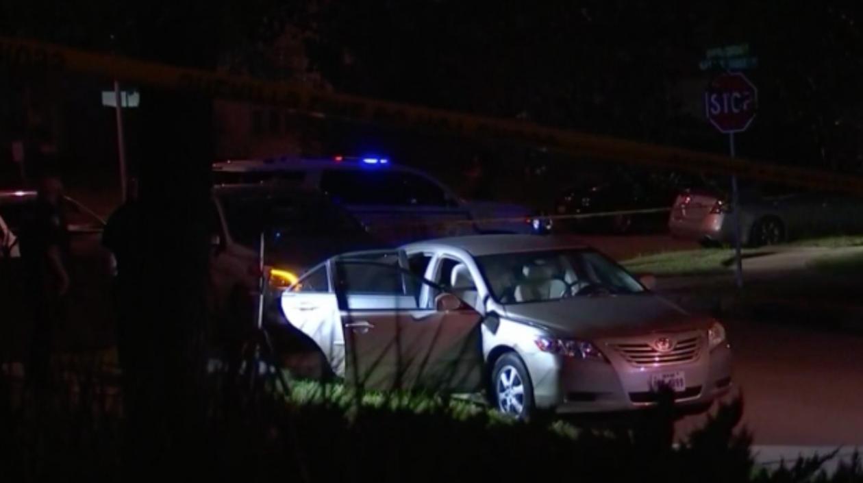 Vehículo donde fue hallado el cuerpo de la bebé. 