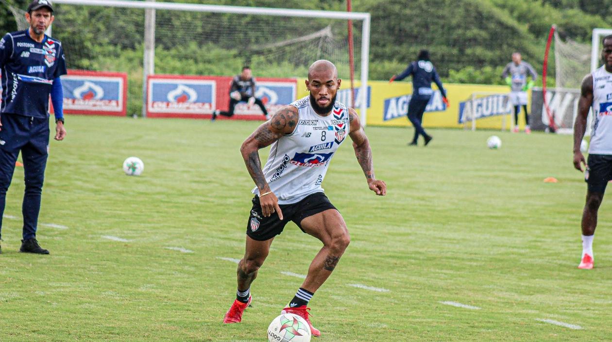 El volante Freddy Hinestroza.