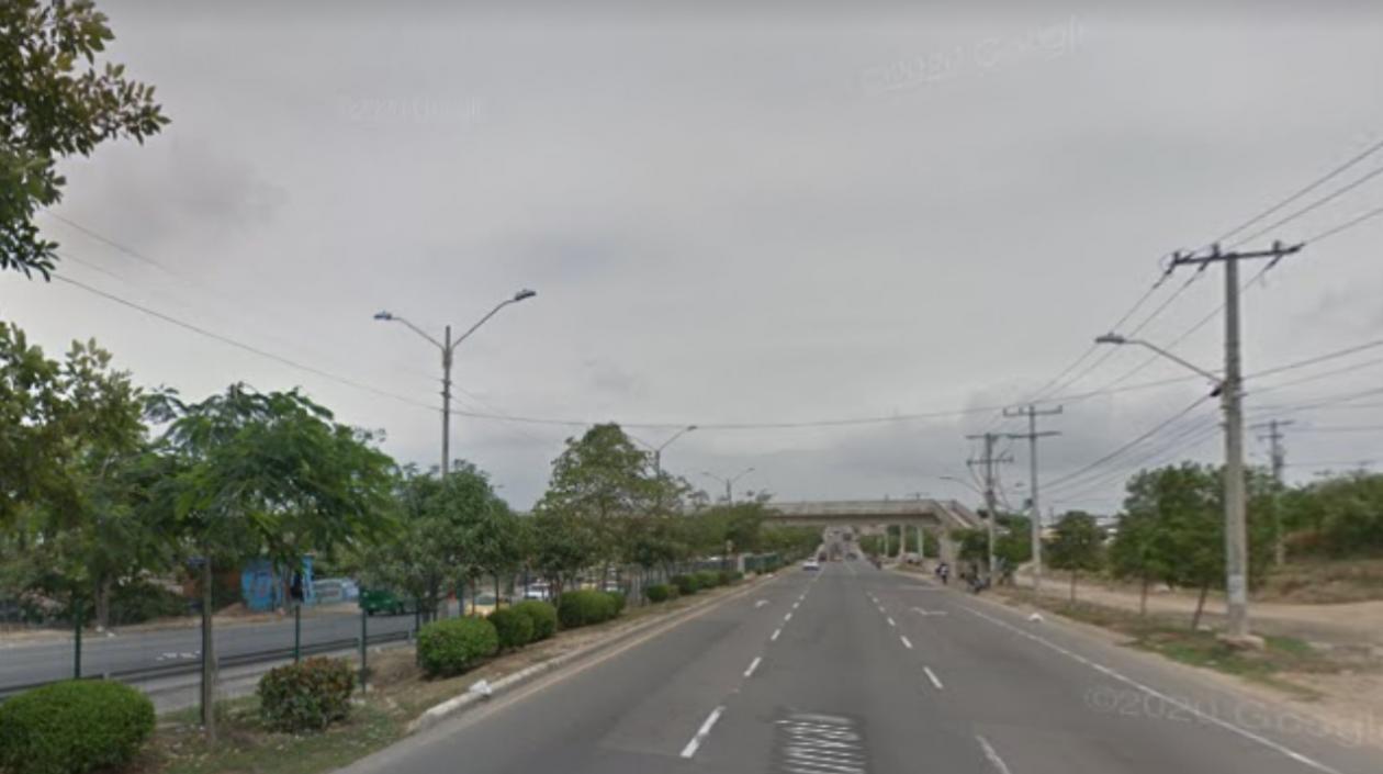 Circunvalar a la altura de Las Granjas, donde ocurrió el atraco al bus. 