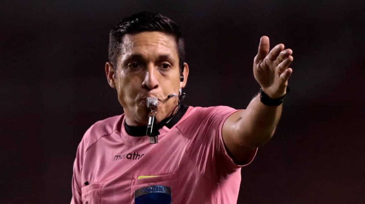 Jesús Valenzuela, de Venezuela, será el central del partido Uruguay y Colombia.