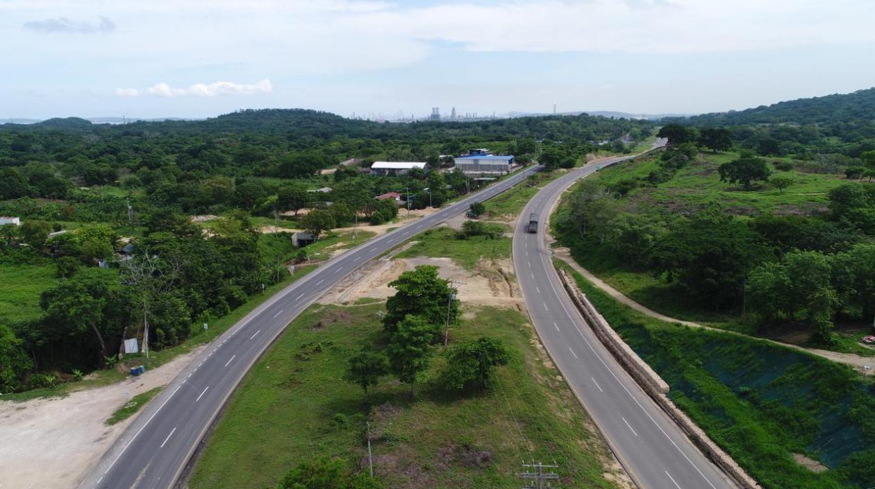 Tarifa de los tres peajes bajan en promedio un 50%.