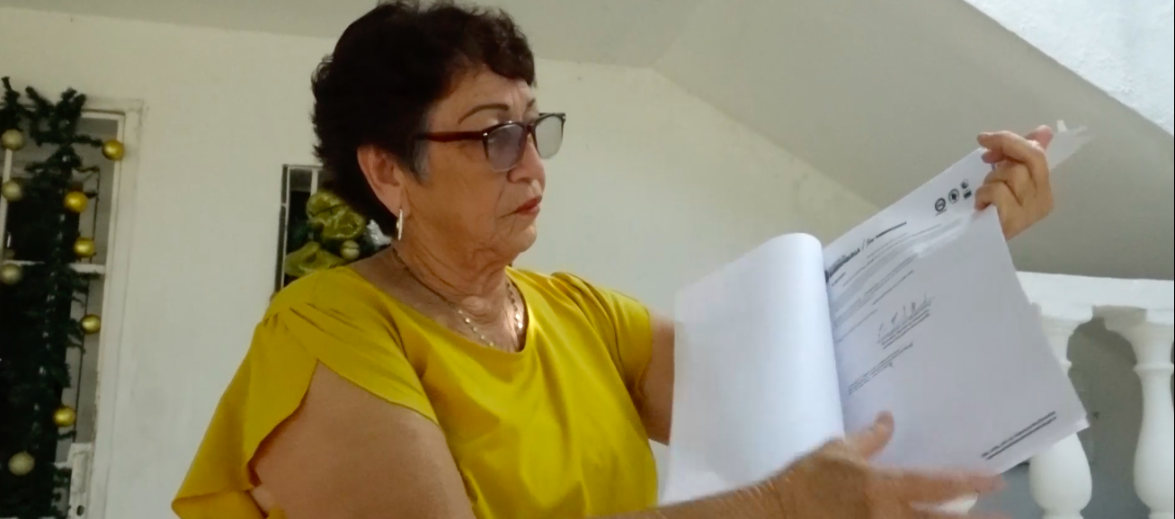 Una de las beneficieras.