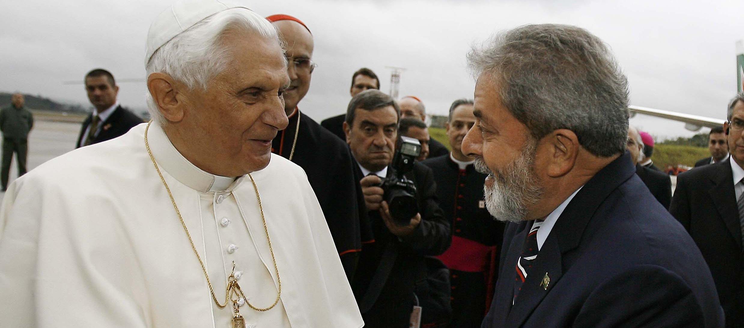 Benedicto XVI y Lula da Silva.