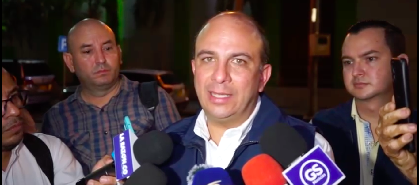 El Defensor del Pueblo, Carlos Camargo.