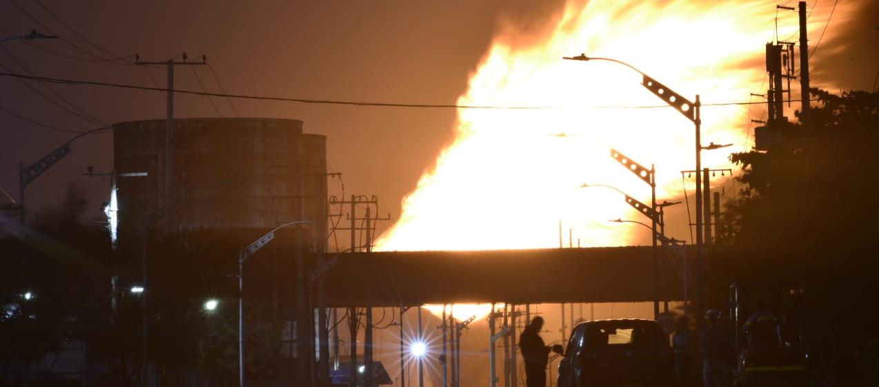 Así se encuentra el incendio a las 6 de la tarde de este miércoles. 