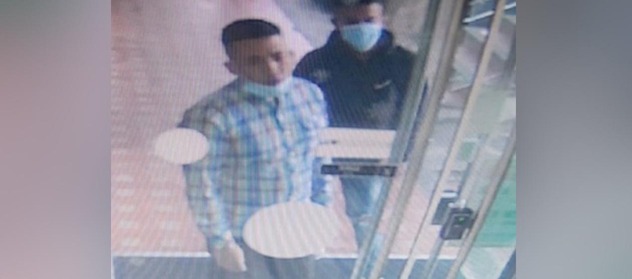 Uno de los presuntos ladrones que fue capturado cuando trató de huir. 