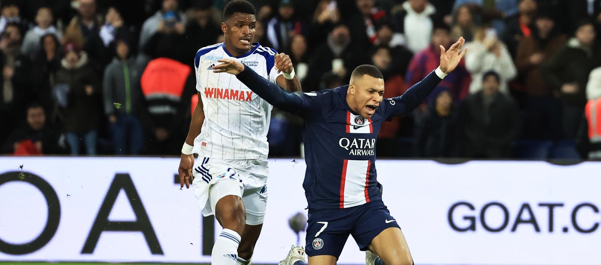 La falta para pena máxima cometida por Gerzino Nyamsi a Kylian Mbappé. ión que fue sancionada 