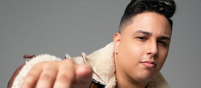 Lyan Galindo, cantautor.