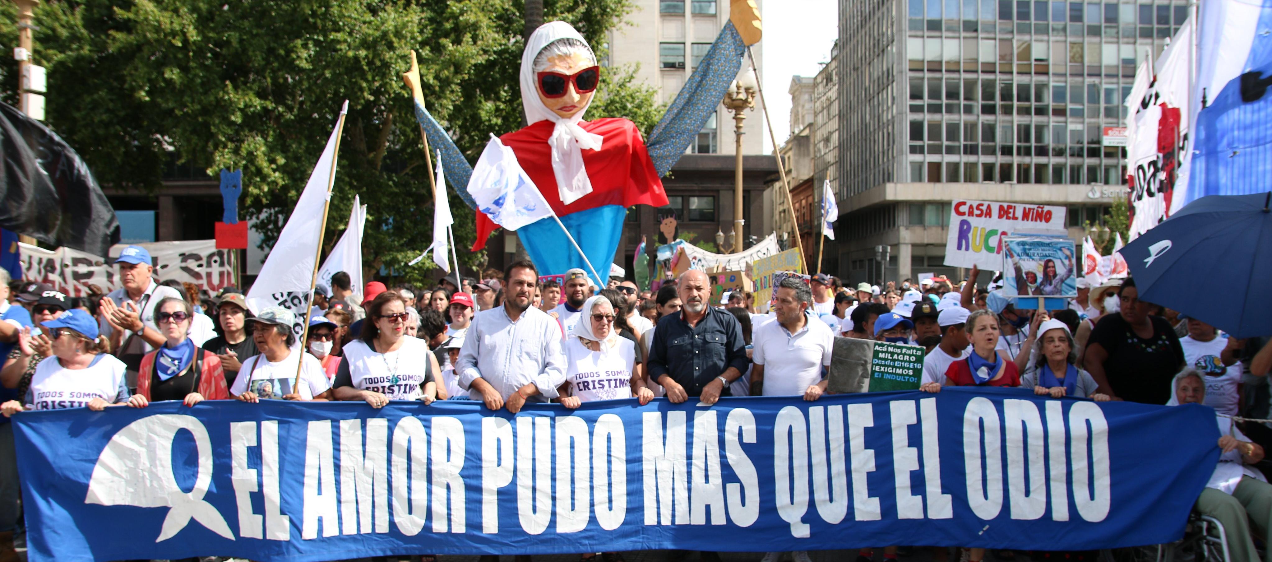 Marcha de las Abuelas de la Plaza de Mayo, en Buenos Aires.